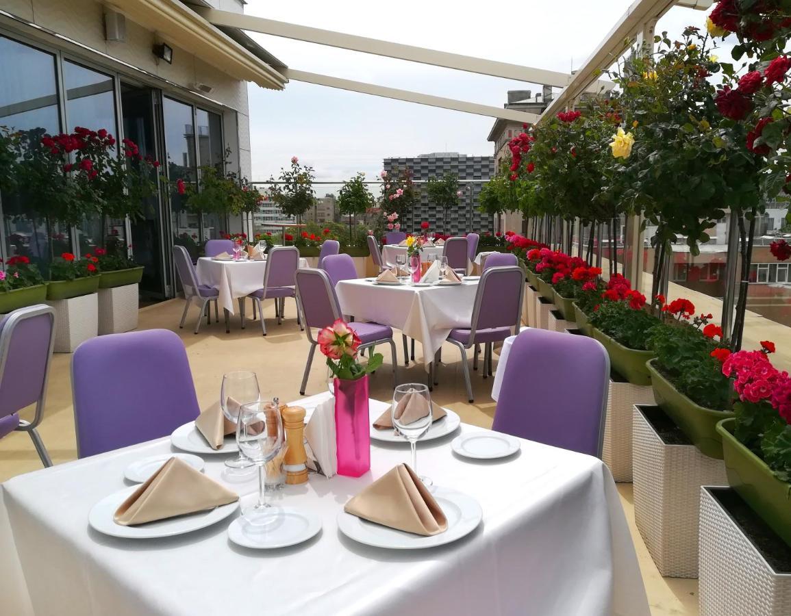 Marshal Garden Hotel Bucureşti Exterior foto The Terrace at the InterContinental London