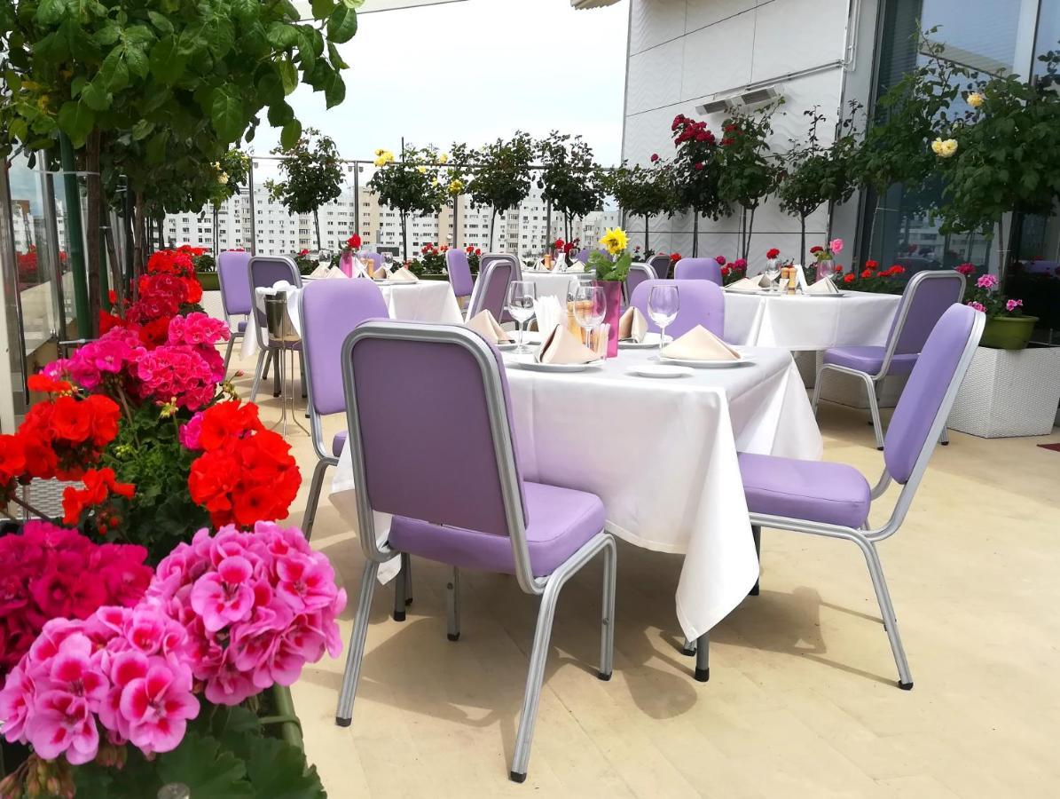 Marshal Garden Hotel Bucureşti Exterior foto The Terrace at the Royal Albert Hall