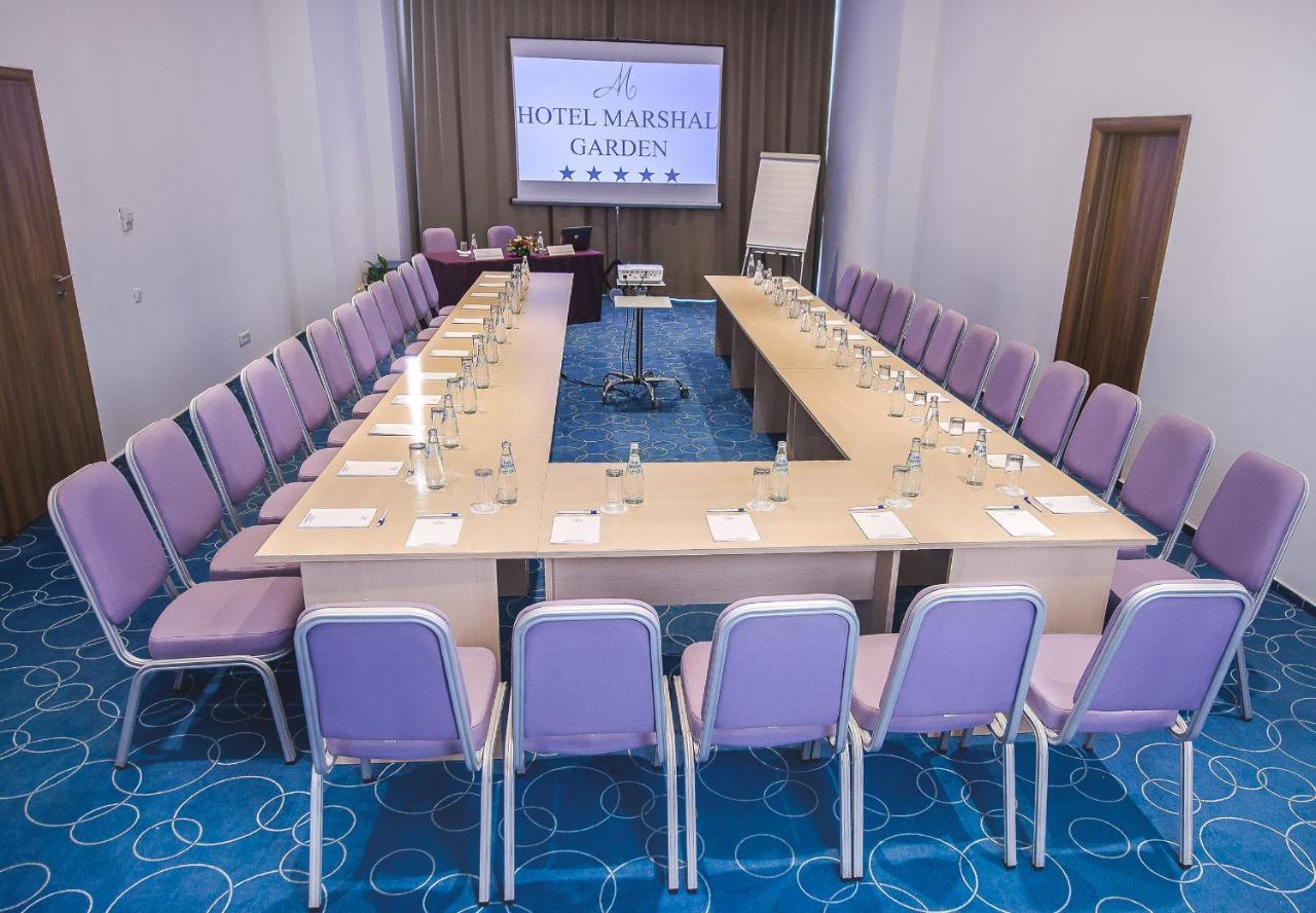 Marshal Garden Hotel Bucureşti Exterior foto U-shaped table layout